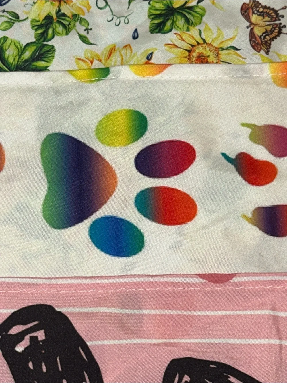Set of 5 Pup 🐶 Bandanas 🌻 🐾 beach 🏖️ balls tie dye and pink doggies